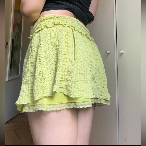 Light Green Mini Skirt - Picture 3 of 5